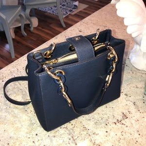 Michael Kors pocketbook 10W x 8.5H x 4D (Navy)